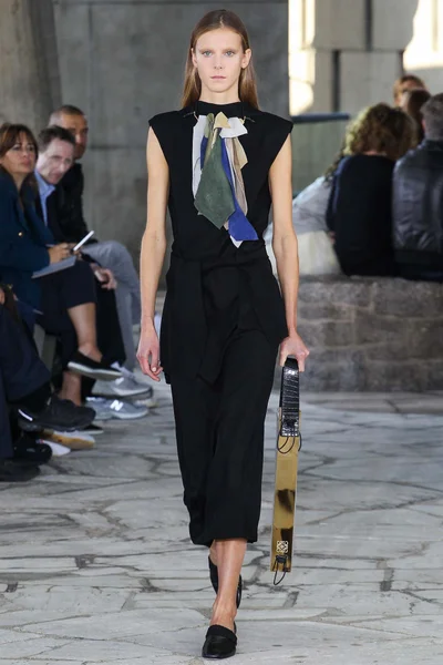 Look 2